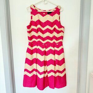 JUST TAYLOR pink beige chevron stripe pleated sleeveless dress. Size 12